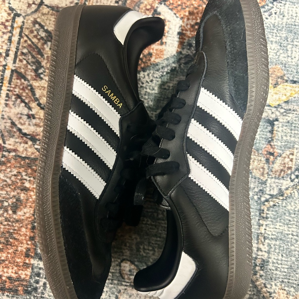 Adidas Men's/Women’s Black Samba Shoes (Men’s 8)